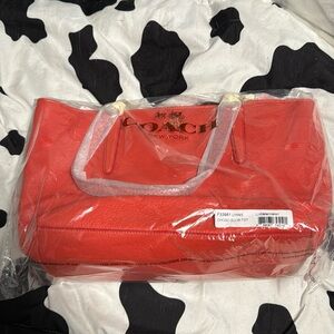 NWT coach Ellis tote